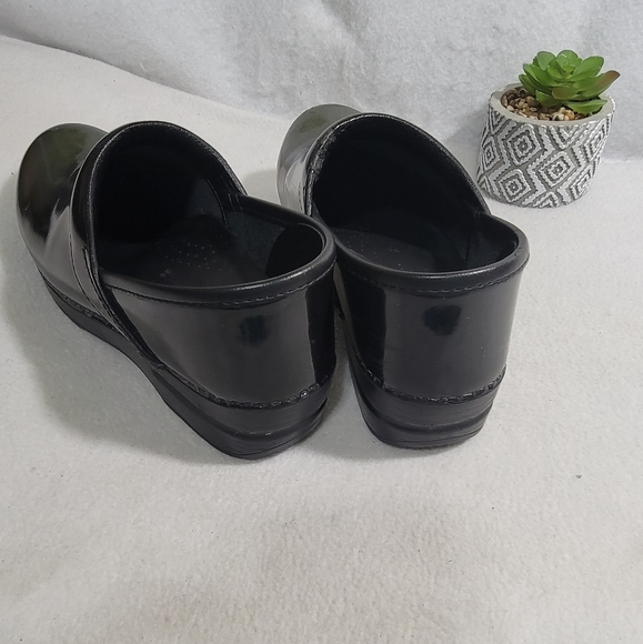 Dansko Black Gray Ombre Patent Leather Professional Round Toe Clogs Size 39 - Picture 8 of 13